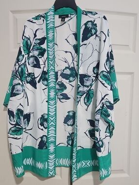 Alfani Green & White Floral Open Kimono
